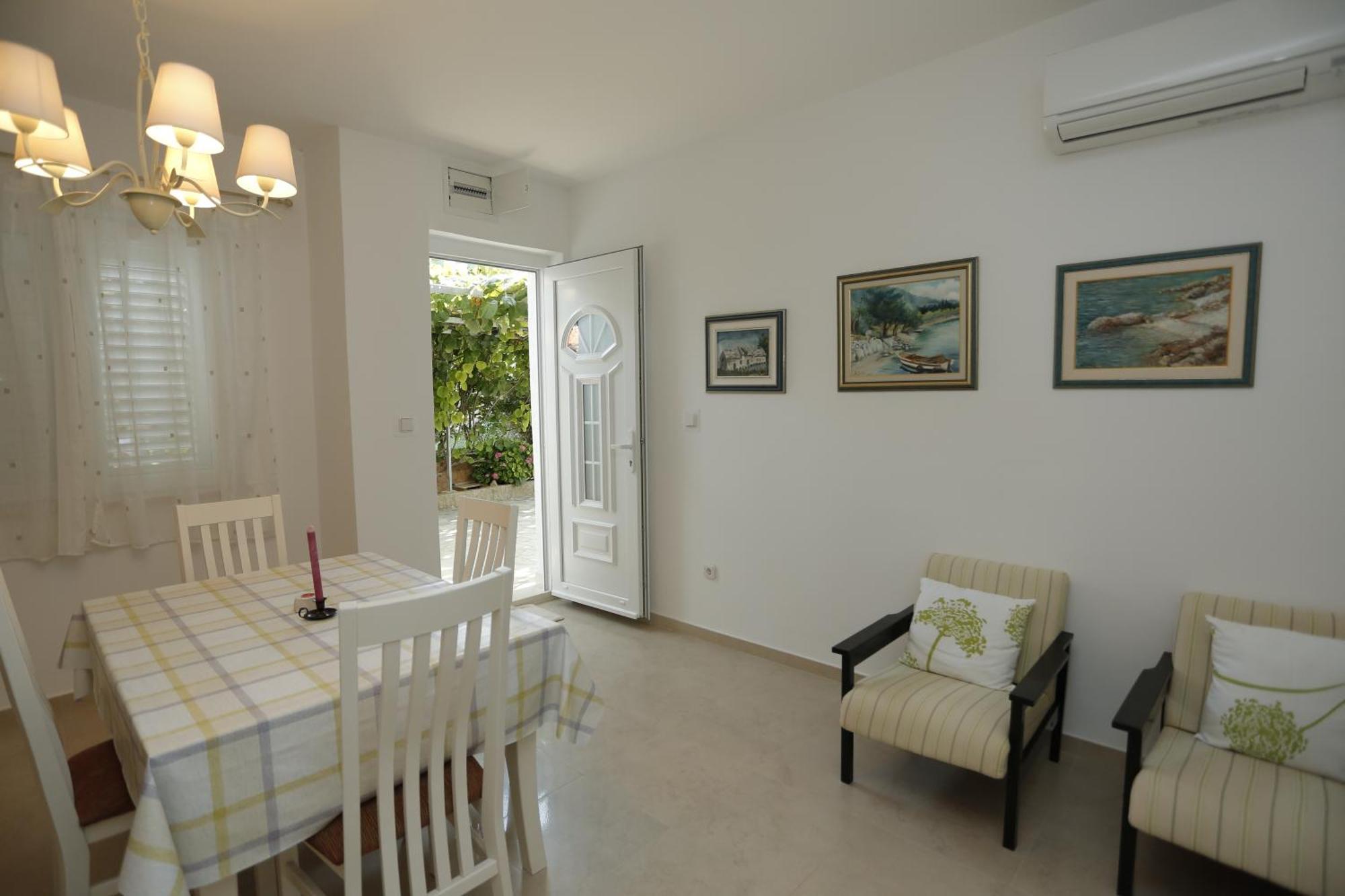 Apartments Marino Supetar Phòng bức ảnh
