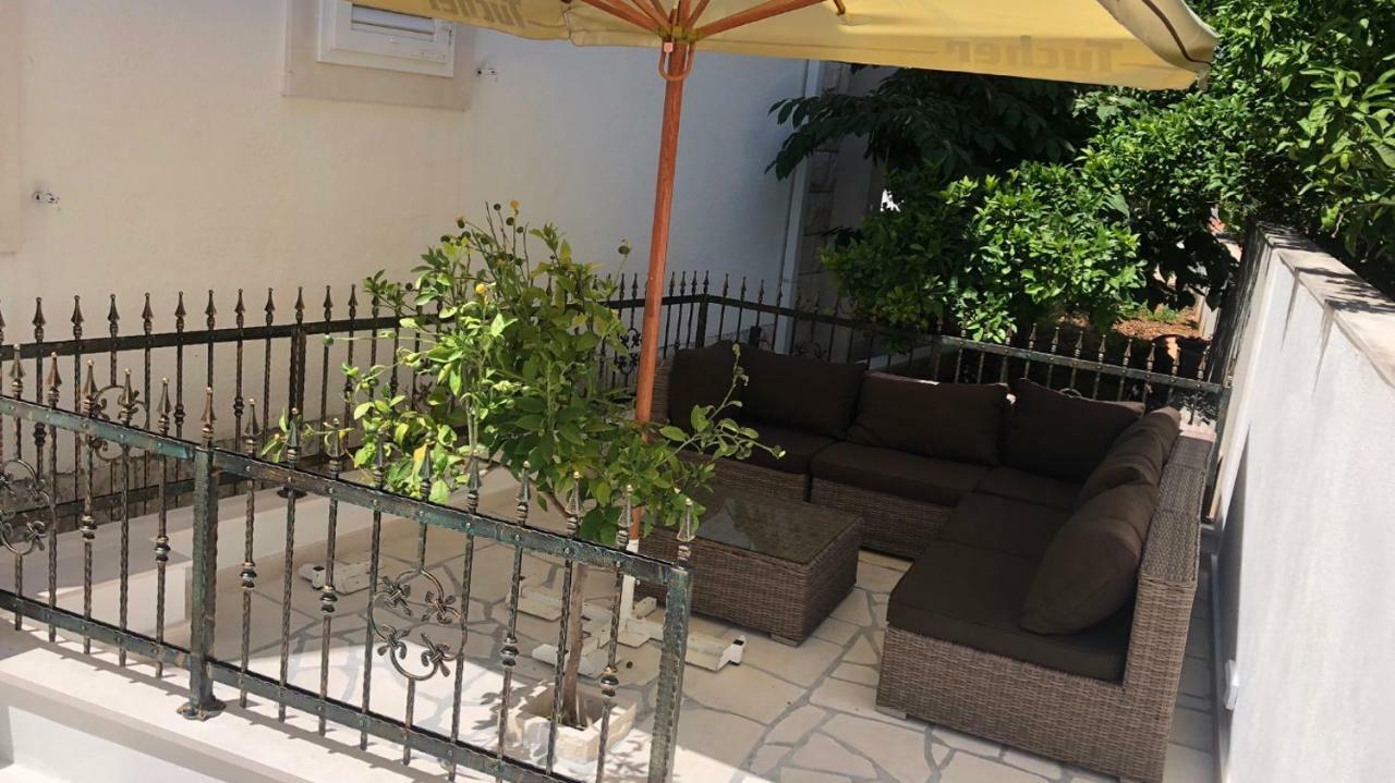 Apartments Marino Supetar Ngoại thất bức ảnh